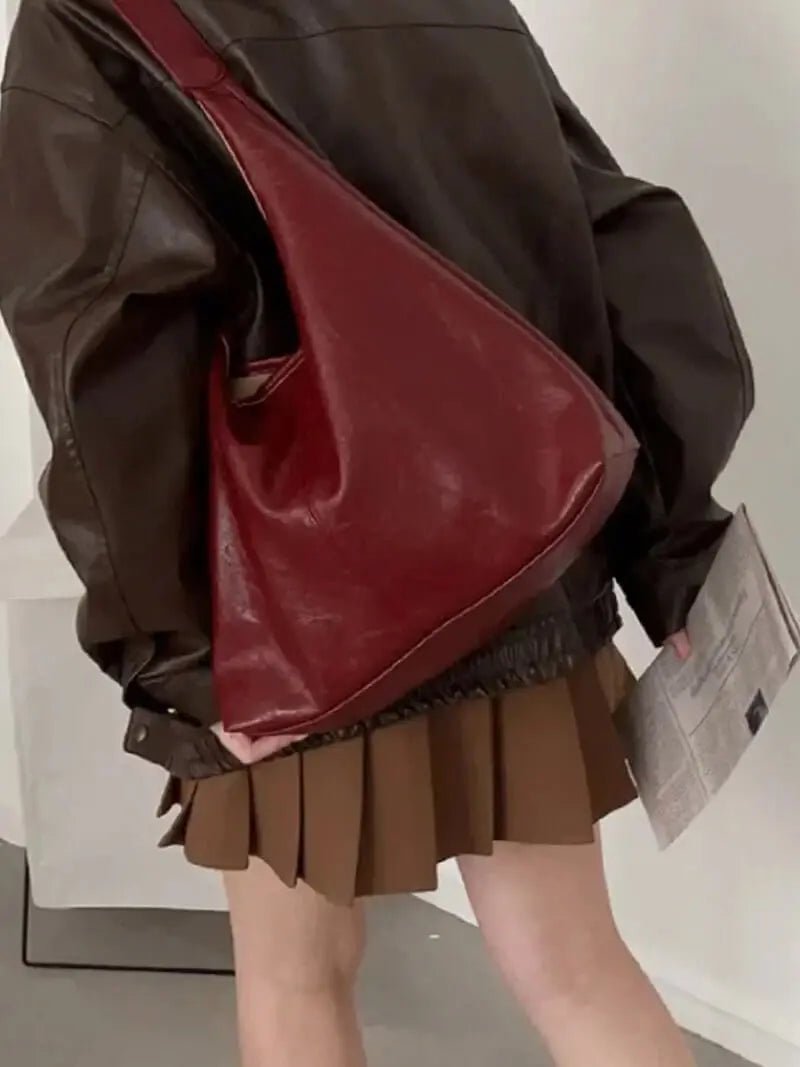 Ravellea | Luxe Black Leather Hobo Bag – Minimal & Chic - in Beige | Arvea Bags