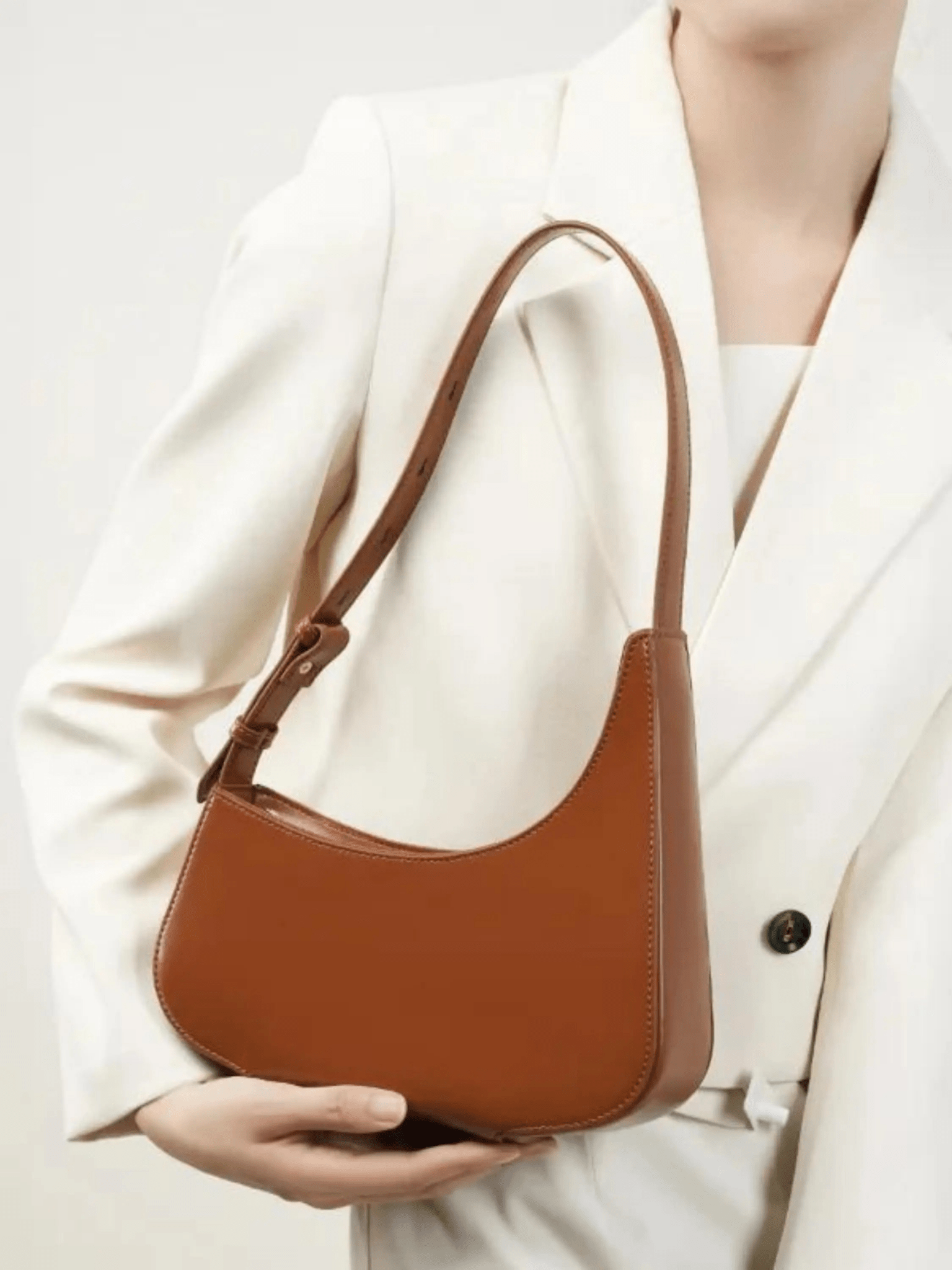 Scarlett | Luxe Red Leather Shoulder Bag – Bold & Chic - in Black | Arvea Bags