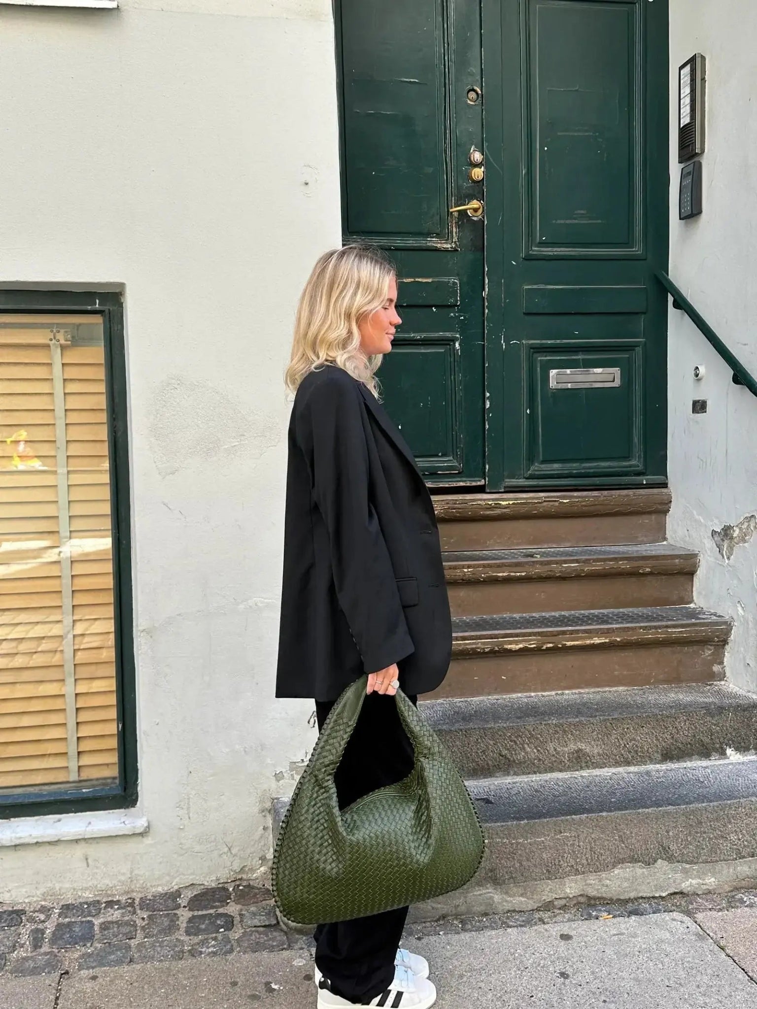 Soft Woven Shoulder Bag – Minimalist Hobo Design in Vegan Leather - in Dark Brown | Arvea Bags