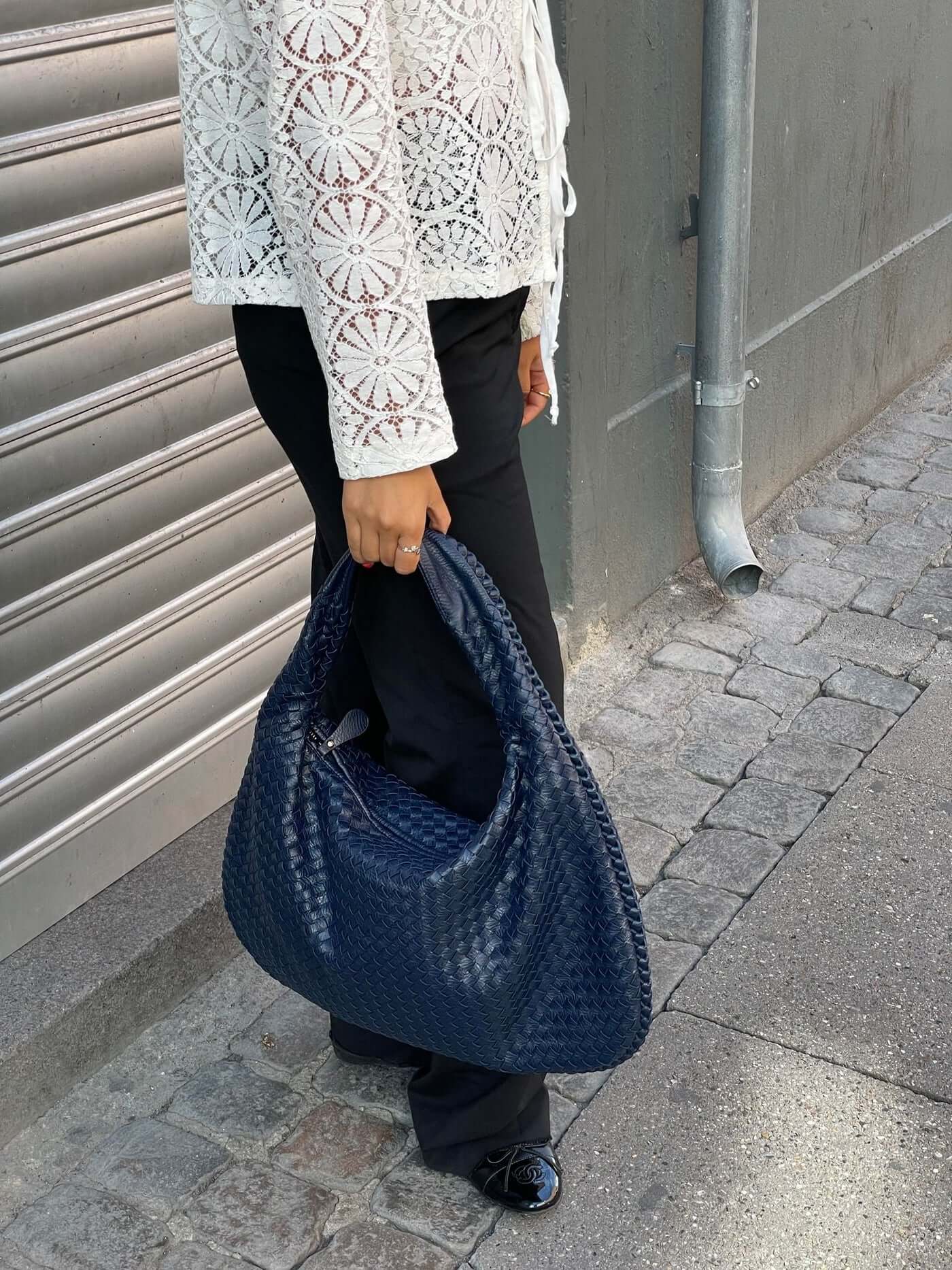 Soft Woven Shoulder Bag – Minimalist Hobo Design in Vegan Leather - in Dark Brown | Arvea Bags