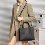 Solvanna | Black Structured Leather Tote – Modern & Elegant - in Black | Arvea Bags