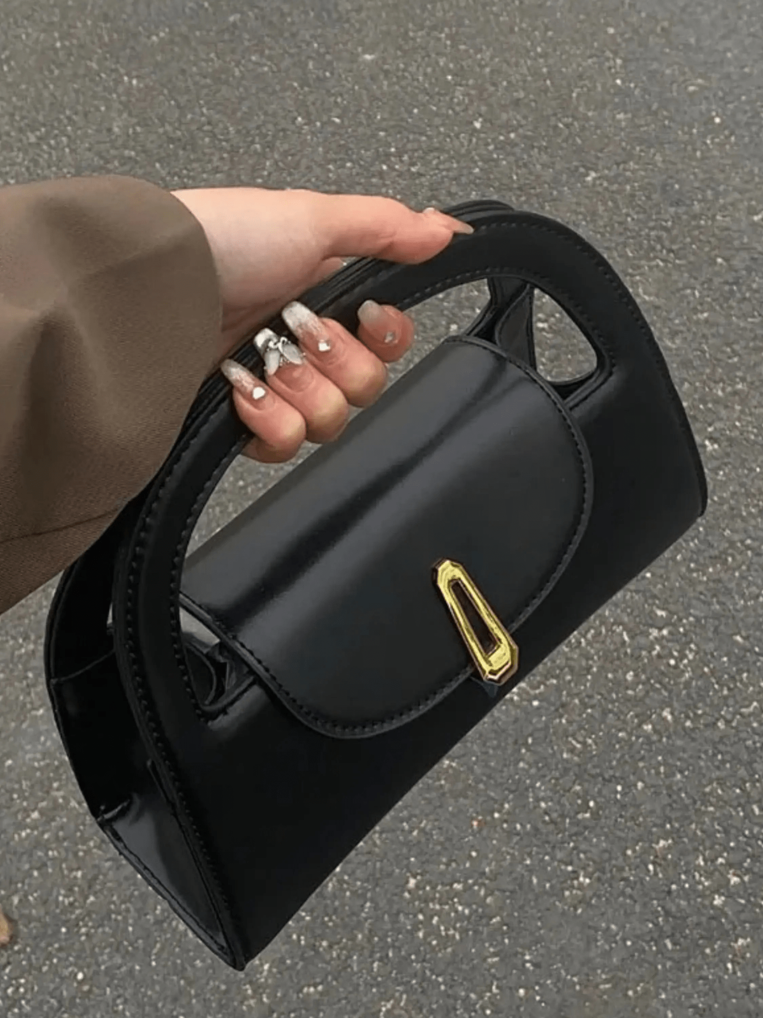 Solvienne | Black Leather Mini Handbag – Chic & Timeless - in Black | Arvea Bags