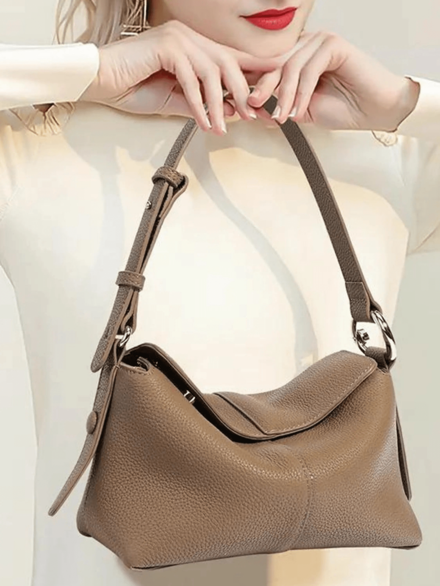Sophie | Luxe Taupe Leather Shoulder Bag – Effortless & Chic - in Black | Arvea Bags