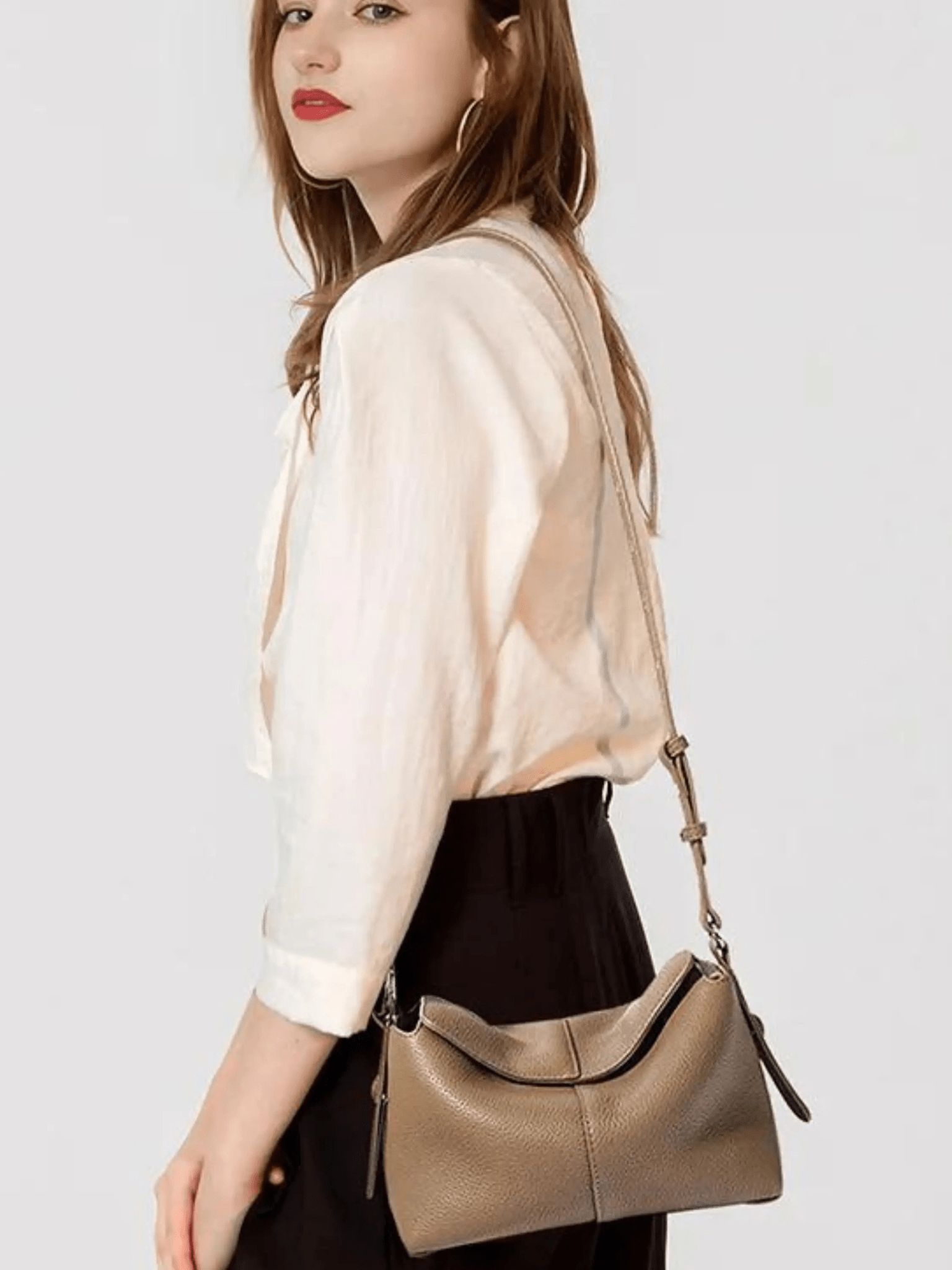Sophie | Luxe Taupe Leather Shoulder Bag – Effortless & Chic - in Black | Arvea Bags
