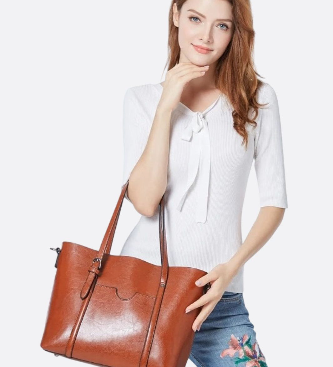 Spacious Leather Tote Bag – Versatile Shopper - in Camel | Arvea Bags