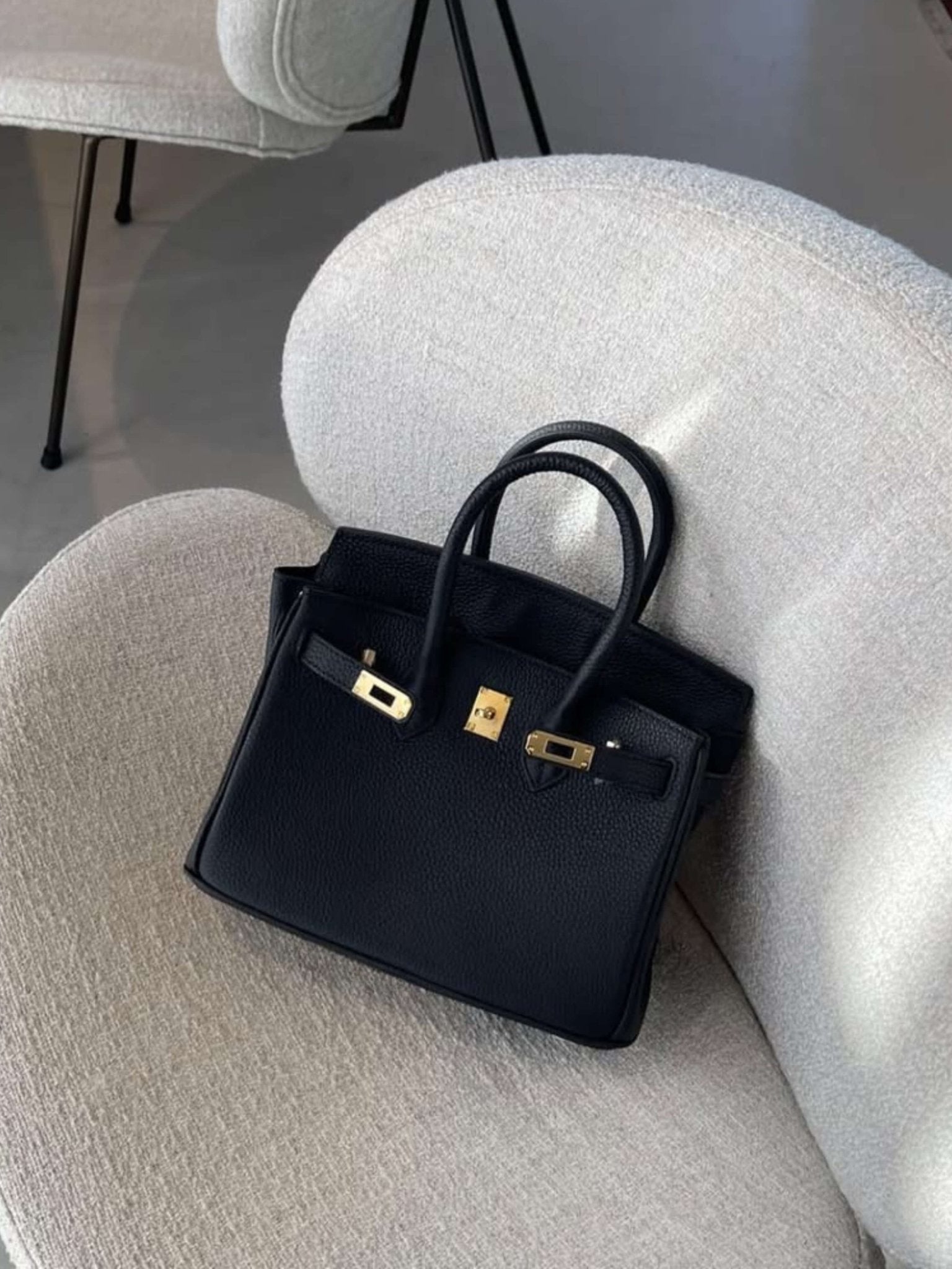 Stella Iconic Leather Handbag – Timeless, Structured & Luxurious - in Black | Arvea Bags