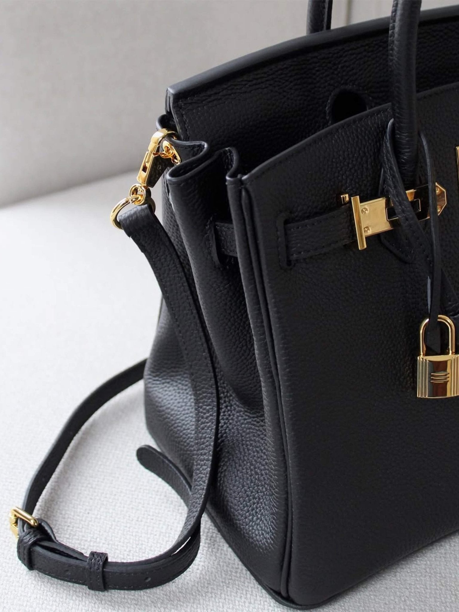 Stella Iconic Leather Handbag – Timeless, Structured & Luxurious - in Black | Arvea Bags
