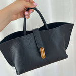 Structured Tote Handbag – Elegant Everyday Shoulder Bag for Work & Outings - in Black | Arvea Bags
