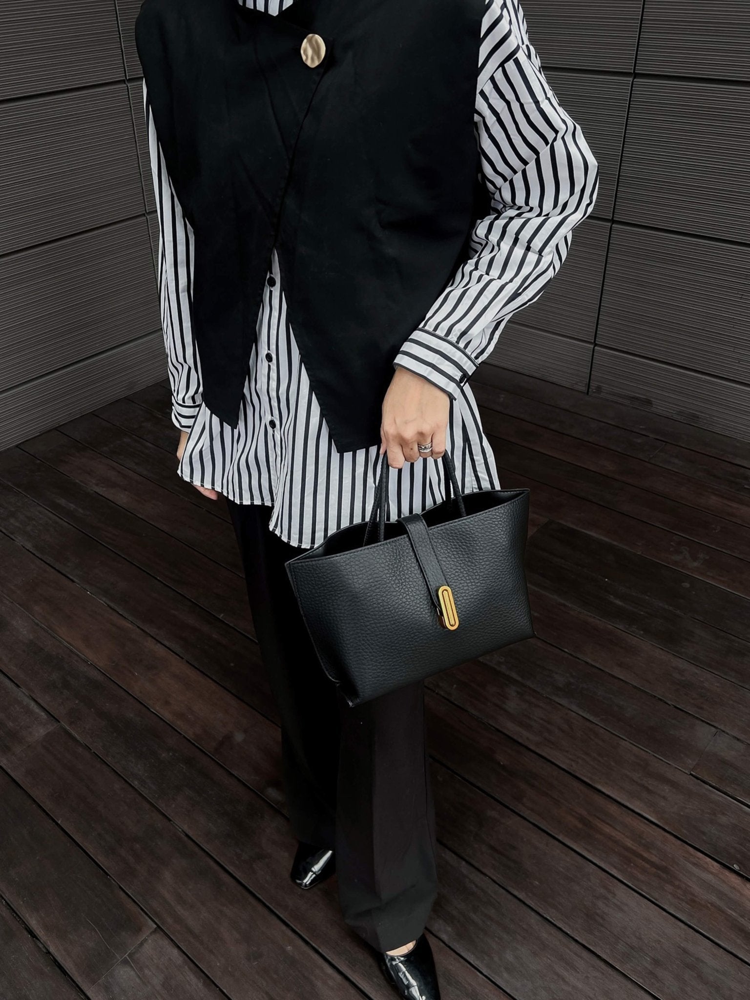 Structured Tote Handbag – Elegant Everyday Shoulder Bag for Work & Outings - in Pink | Arvea Bags