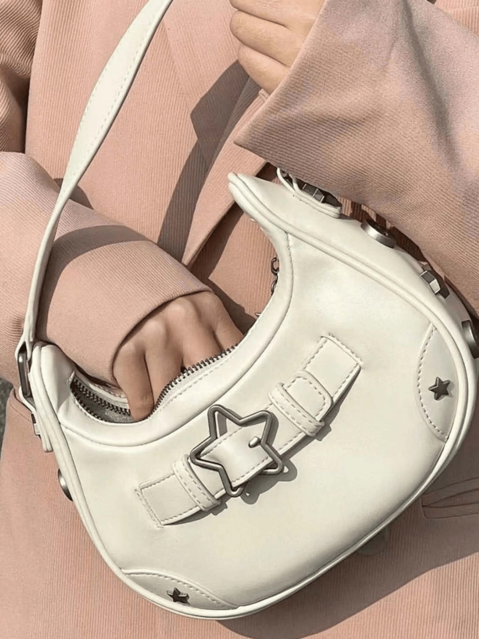Sylvienne | Luxe White Star - Embellished Shoulder Bag – Playful & Chic - in Light Beige | Arvea Bags