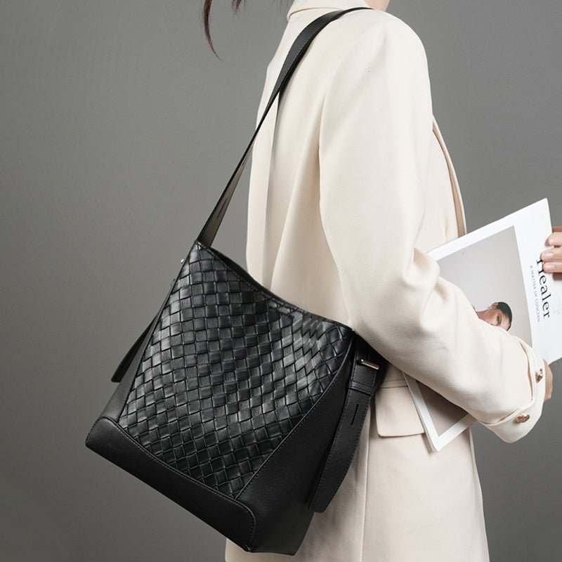Tauriel | Black Woven Leather Crossbody Bag – Sleek & Timeless Design - in Black | Arvea Bags
