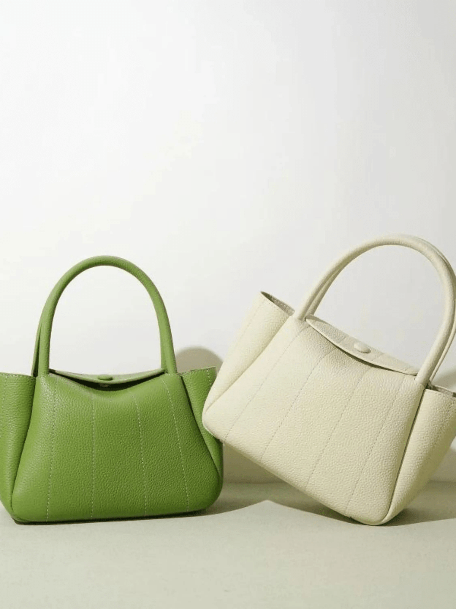 Tessoria | Green Pebbled Leather Tote – Bold & Elegant - in Green | Arvea Bags