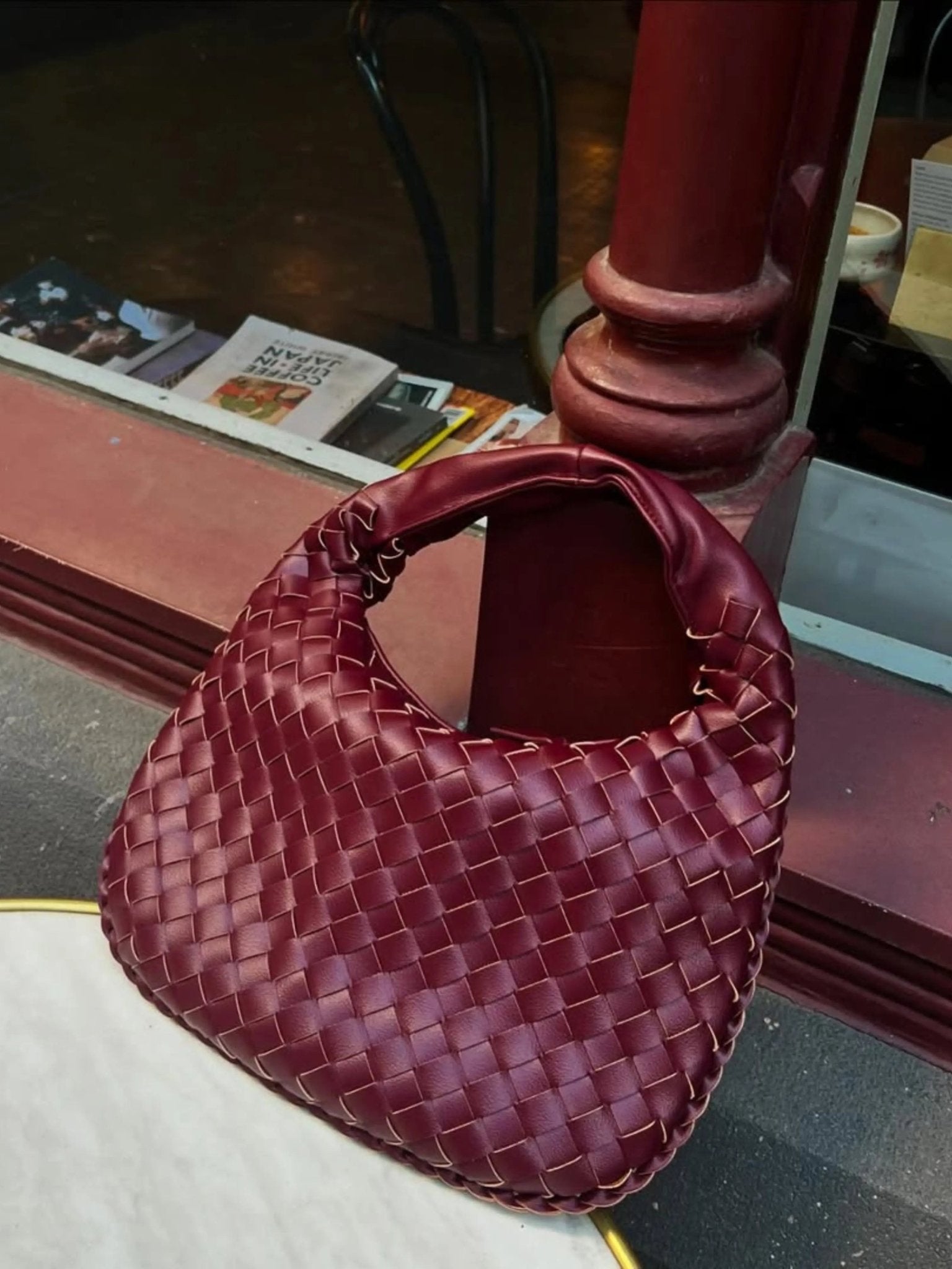 Vaeslyn | Luxe Black Woven Leather Handbag – Elegant & Timeless - in Black | Arvea Bags