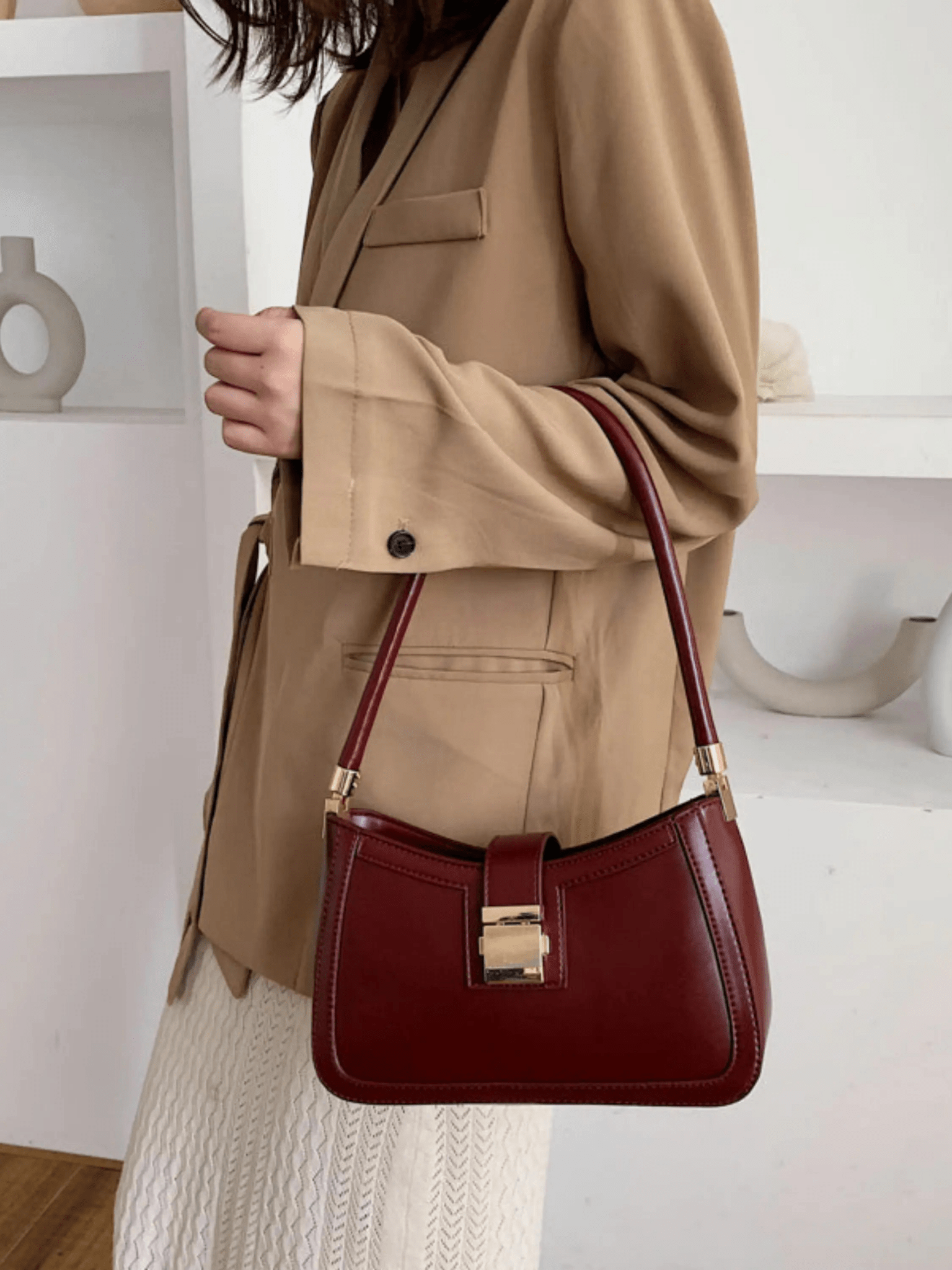 Valencia | Black Luxe Leather Shoulder Bag – Bold & Sophisticated - in Black | Arvea Bags