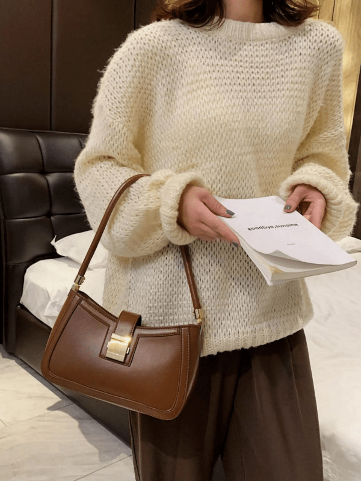 Valencia | Black Luxe Leather Shoulder Bag – Bold & Sophisticated - in Black | Arvea Bags