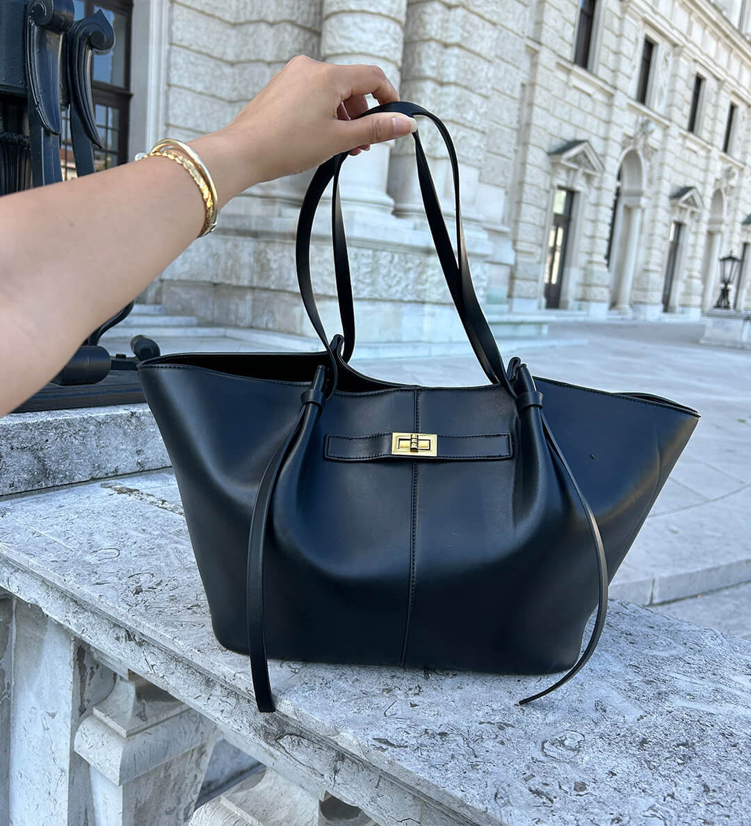 Vegan Leather Shopper Bag – Spacious Structured Tote with Minimalist Design - in Black | Arvea Bags