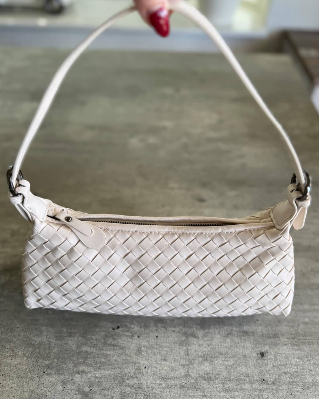 Vegan Leather Woven Shoulder Bag – Elegant Handbag with Adjustable Strap - in Olive | Arvea Bags