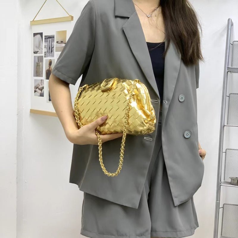 Veyndra | Black Woven Leather Chain Bag – Elegant & Chic - in Gold | Arvea Bags