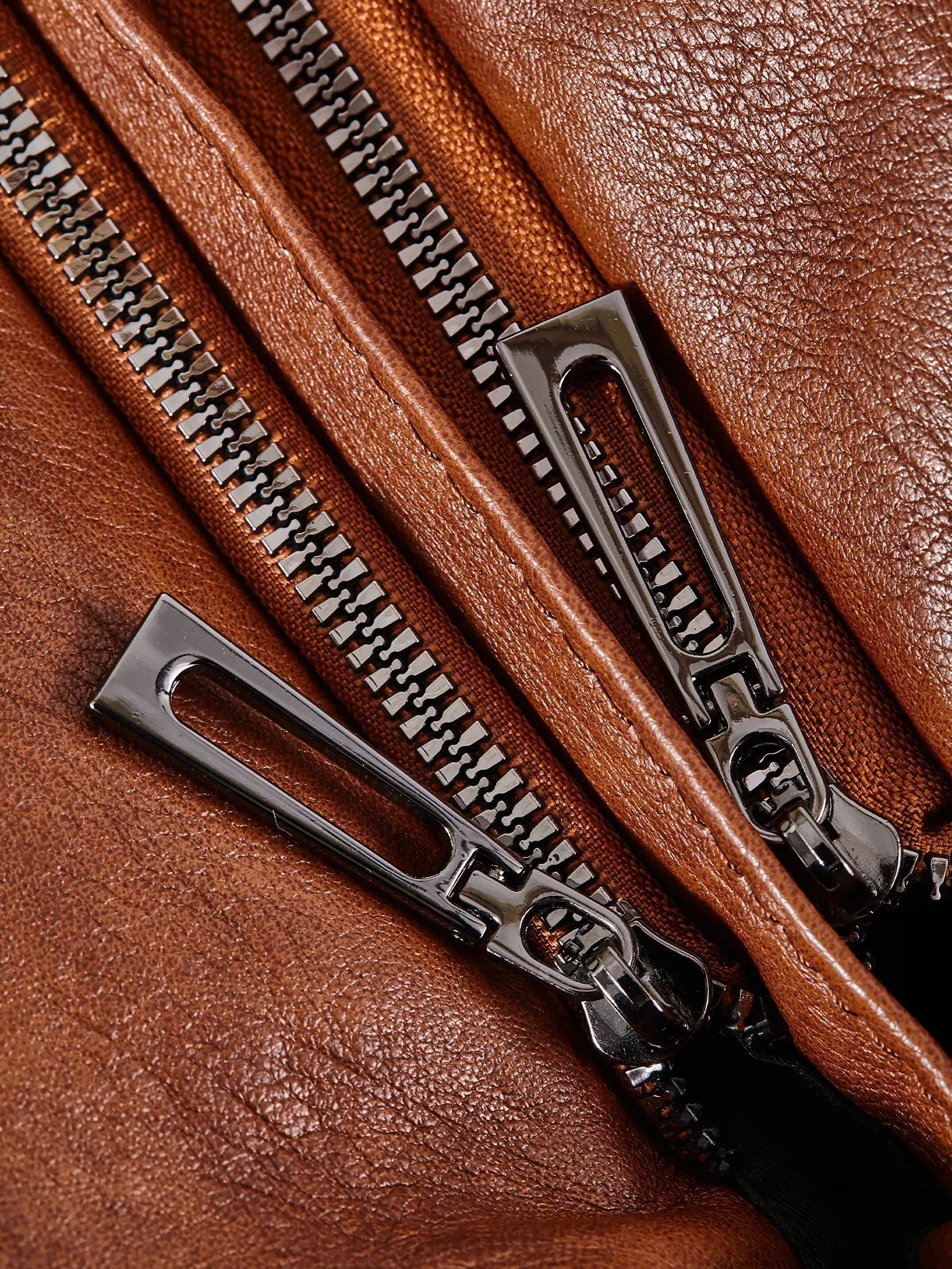 Vicky | Classic Multi - Pocket Shoulder Bag – Stylish & Versatile for Everyday Use - in Brown | Arvea Bags