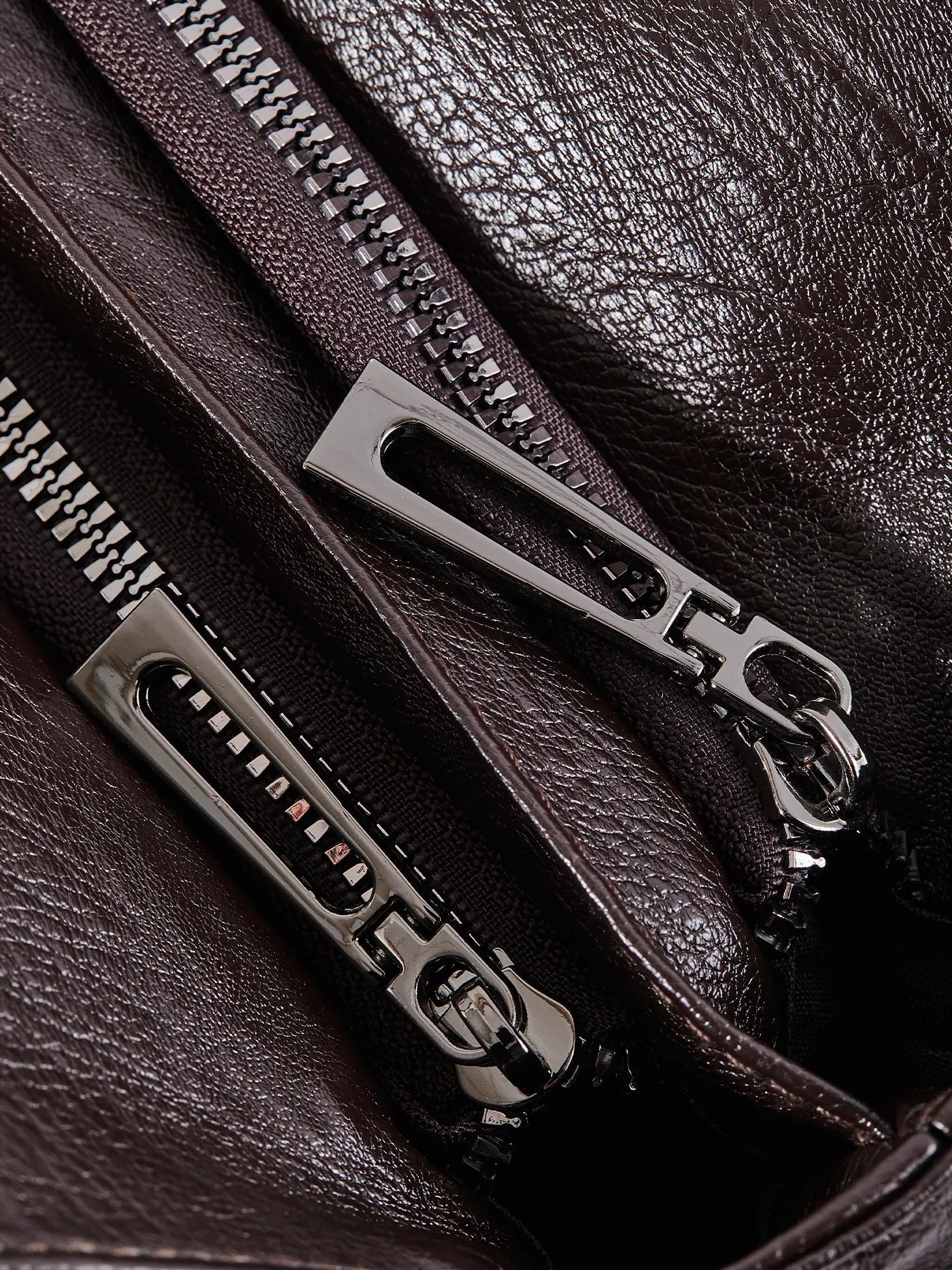 Vicky | Classic Multi - Pocket Shoulder Bag – Stylish & Versatile for Everyday Use - in Coffee | Arvea Bags