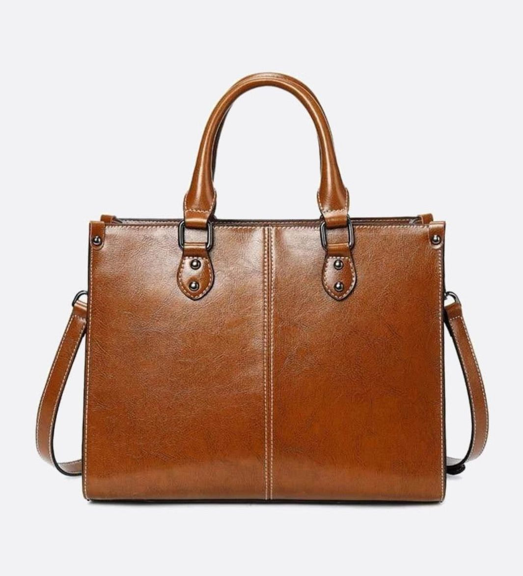 Vintage - Style Camel Leather Tote Bag – Professional & Timeless - in Camel | Arvea Bags