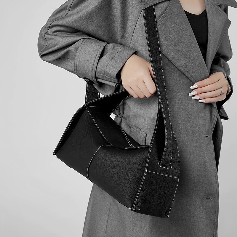 Violetta | Black Asymmetric Handbag – Modern Elegance & Versatile Design - in Black | Arvea Bags
