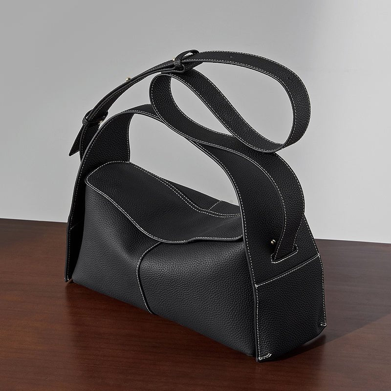 Violetta | Black Asymmetric Handbag – Modern Elegance & Versatile Design - in Black | Arvea Bags