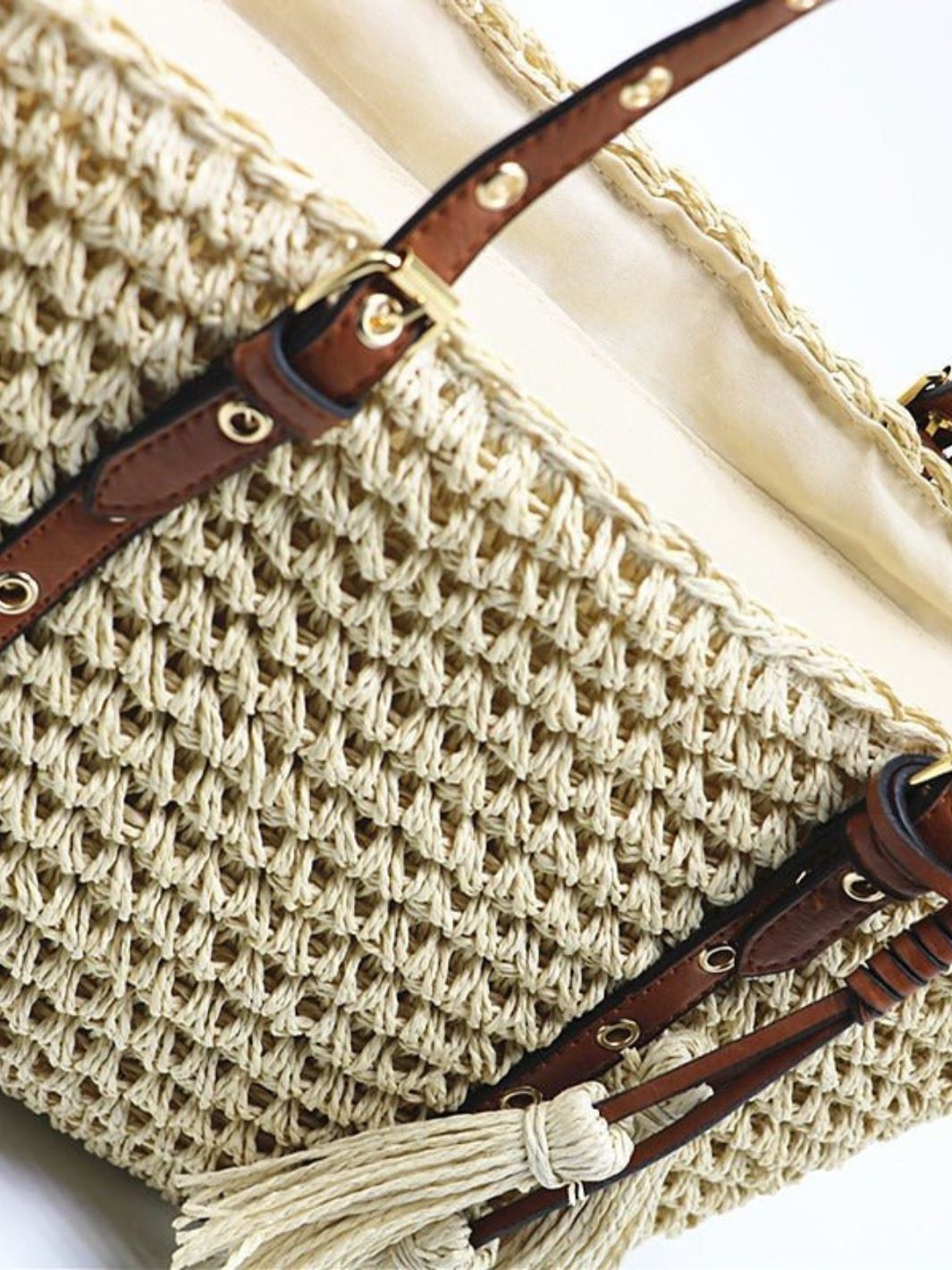 Woven Basket Tote Bag with Tassels – Grommet Strap Shoulder Bag - in Beige | Arvea Bags