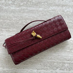 Woven Leather Shoulder Clutch – Minimalist Handbag with Detachable Strap - in Black | Arvea Bags