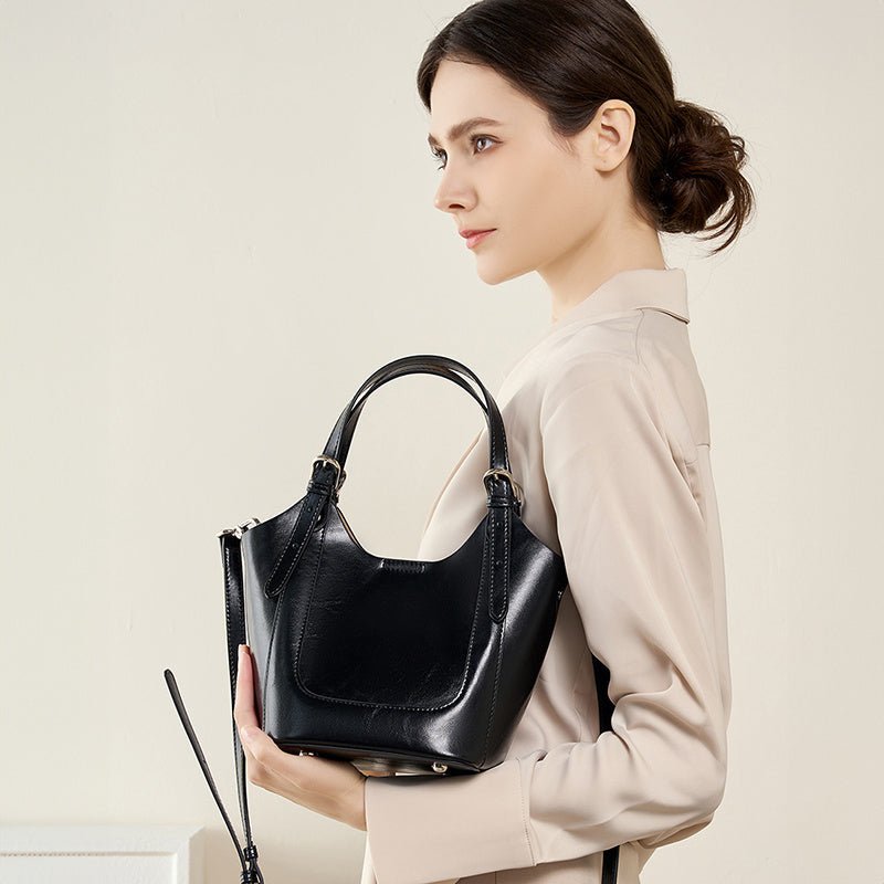 Ylani | Chic Black Leather Bucket Bag - in Black | Arvea Bags