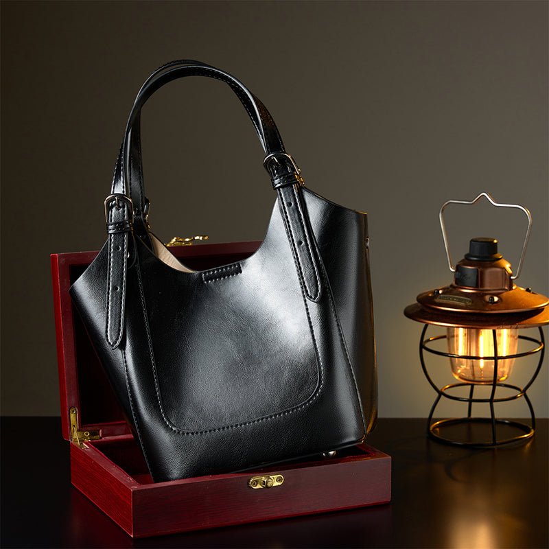 Ylani | Chic Black Leather Bucket Bag - in Black | Arvea Bags