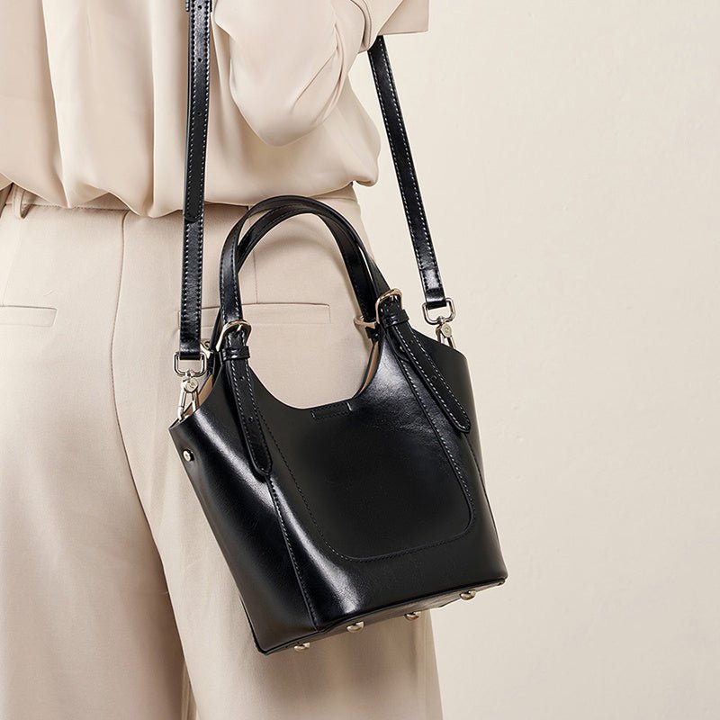 Ylani | Chic Black Leather Bucket Bag - in Black | Arvea Bags